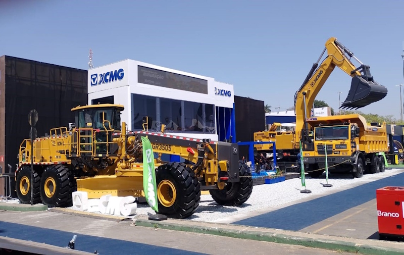 XCMG: MODELOS MAIS VENDIDOS E CAMINHÃO-TANQUE ELÉTRICO